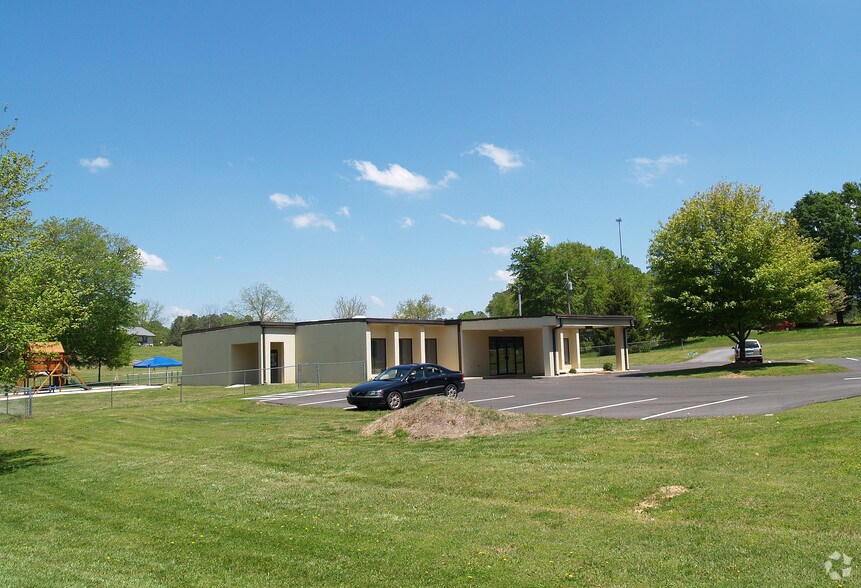 7395 Browns Bridge Rd, Gainesville, GA for sale - Primary Photo - Image 1 of 1