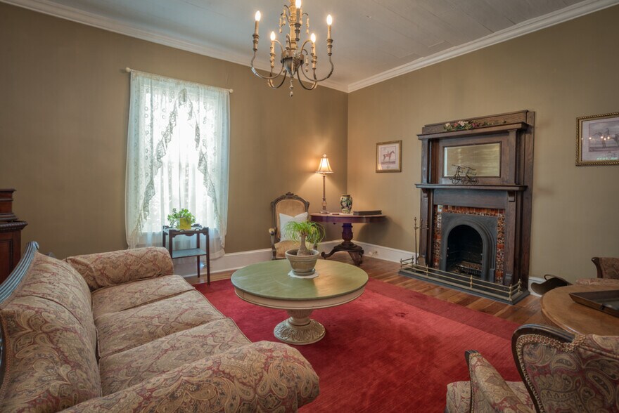 120 N Trade Ave, Landrum, SC for sale - Building Photo - Image 1 of 1