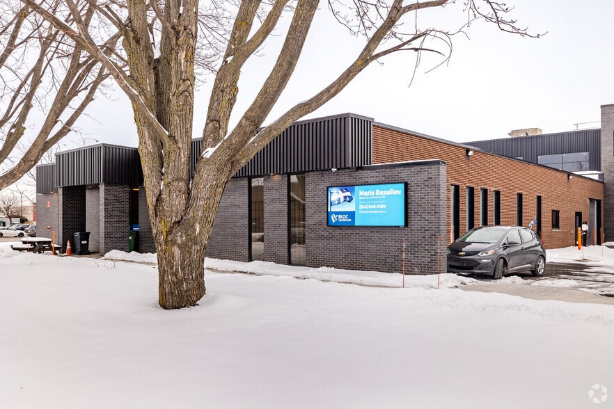 12500 Boul Industriel, Montréal, QC for sale - Primary Photo - Image 1 of 27
