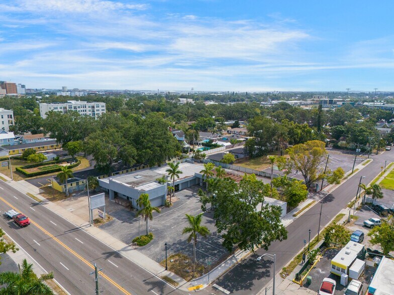 1505 Tamiami Trl W, Bradenton, FL for sale - Building Photo - Image 2 of 10