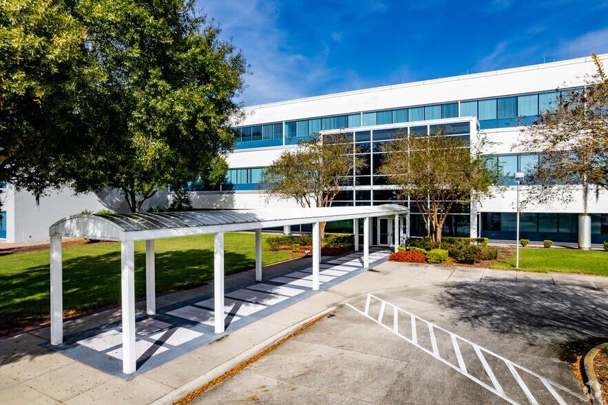 7401 Cypress Gardens Blvd, Winter Haven, FL for lease - Building Photo - Image 3 of 8