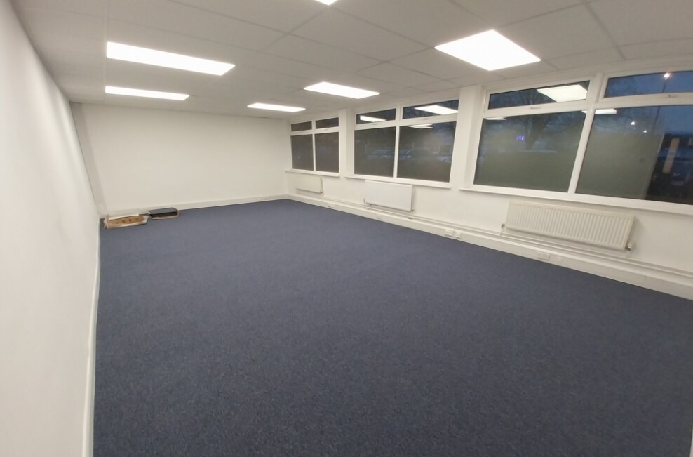 41 Imperial Way, Croydon for lease Interior Photo- Image 1 of 3