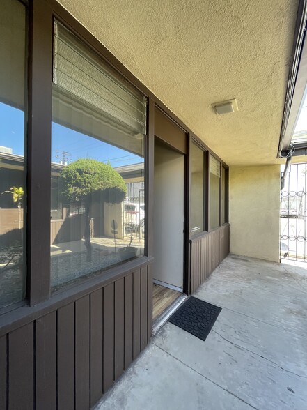 5408-5410 Beverly Blvd, Los Angeles, CA for lease - Building Photo - Image 3 of 4