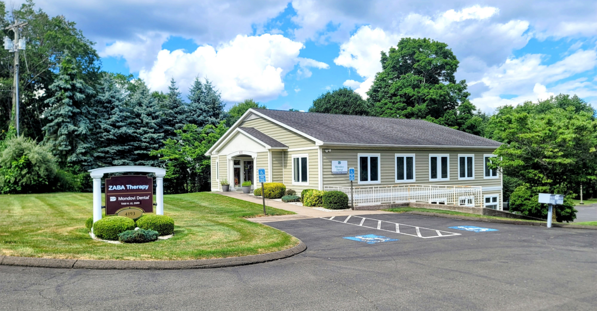 4183-4193 Whitney Ave, Hamden, CT for sale Building Photo- Image 1 of 4