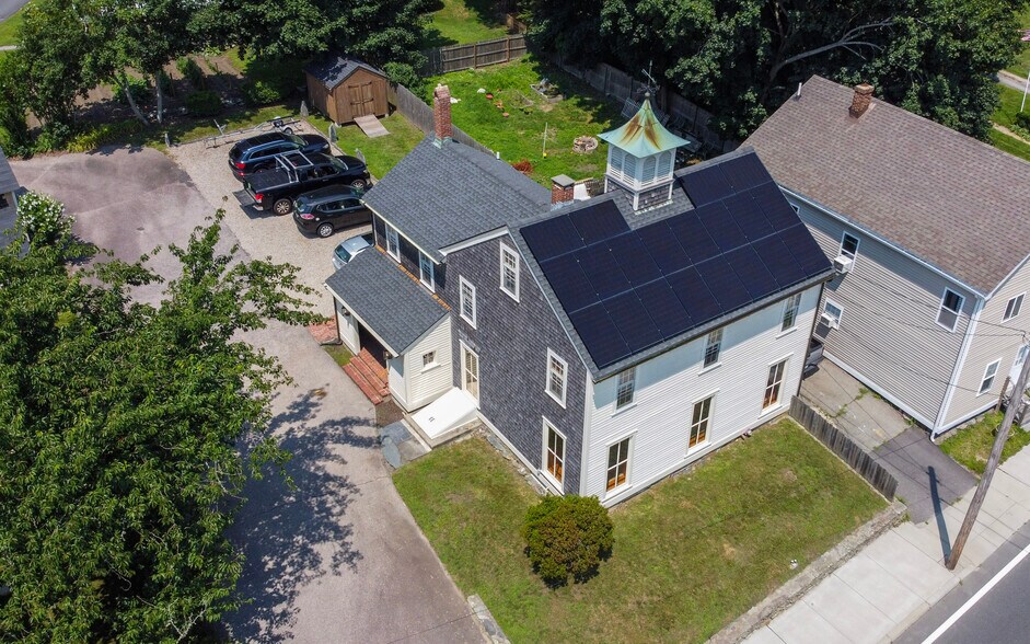 2918 E Main Rd, Portsmouth, RI for sale - Building Photo - Image 1 of 1