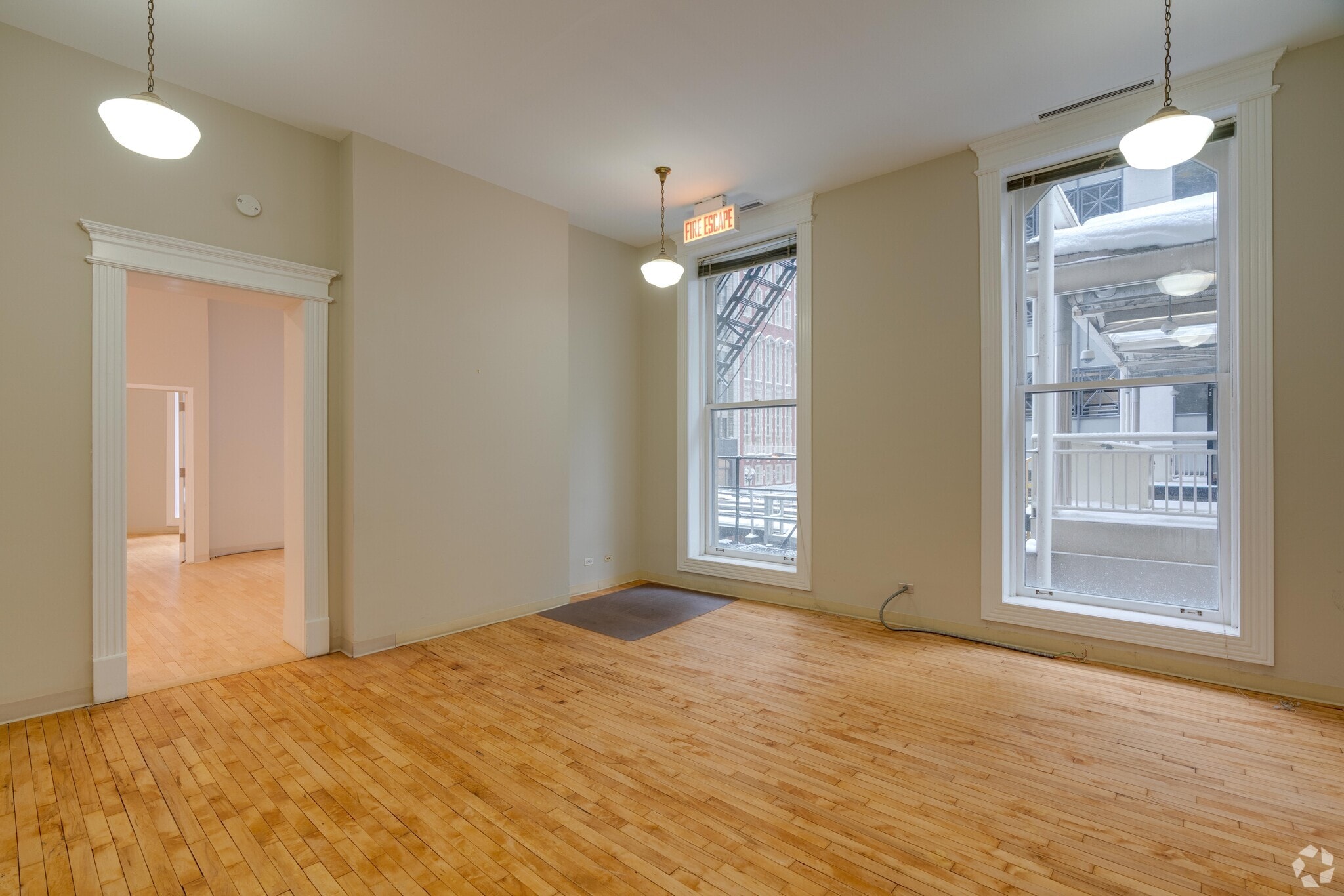 40 N Wells St, Chicago, IL for lease Interior Photo- Image 1 of 11