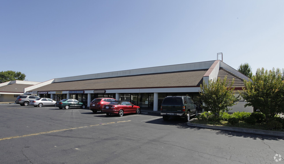 1624 Fairgrounds Dr, Vallejo, CA for lease - Primary Photo - Image 1 of 6