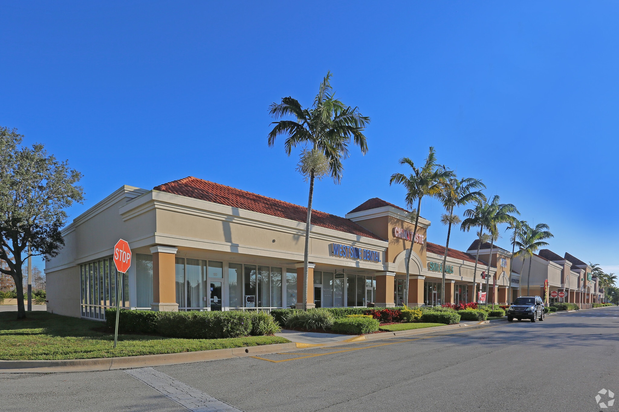 8989 Okeechobee Blvd, West Palm Beach, FL for lease Primary Photo- Image 1 of 17