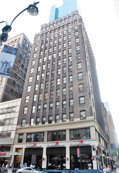 424 Madison Ave, New York, NY for sale - Building Photo - Image 1 of 1