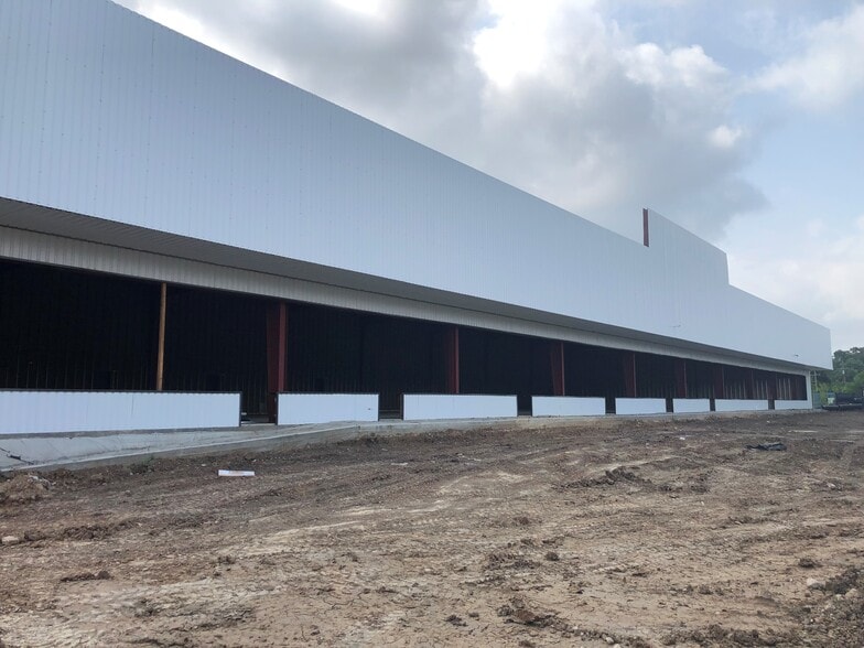 14211 Hiram Clarke Rd, Houston, TX 77045 Retail for Lease