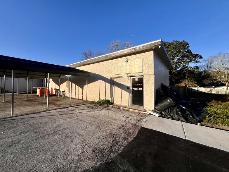 209 Ponce De Leon Blvd, Brooksville, FL for lease - Building Photo - Image 3 of 27