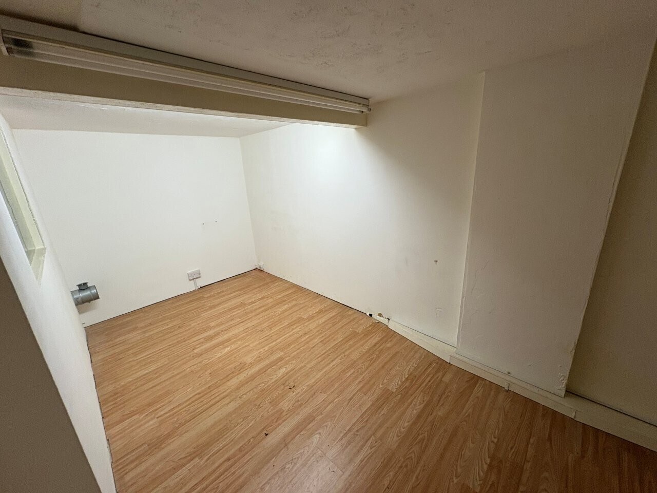 Hamilton Rd, Sutton In Ashfield for lease Interior Photo- Image 1 of 6