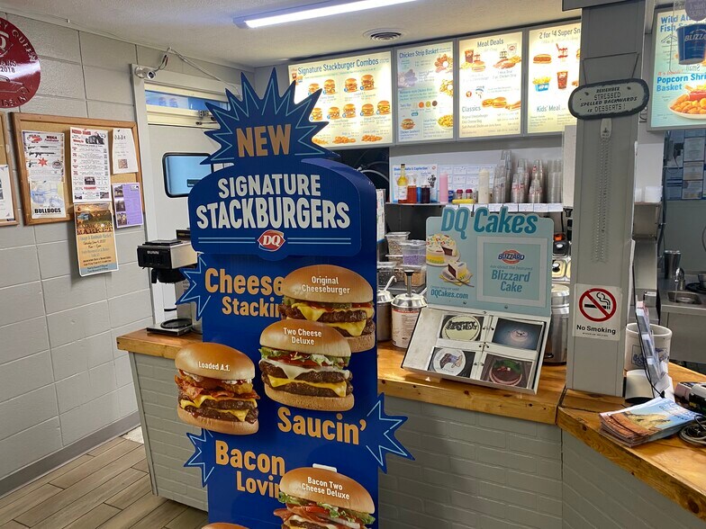 1307 Castle Rock St, Quinter, KS for sale - Building Photo - Image 2 of 7