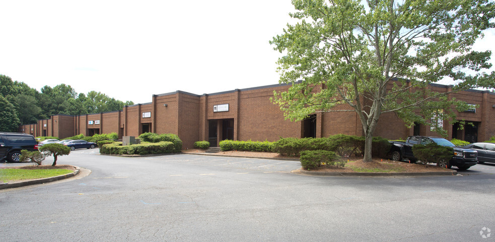 1730 Cumberland Point Dr SE, Marietta, GA for sale - Building Photo - Image 1 of 1