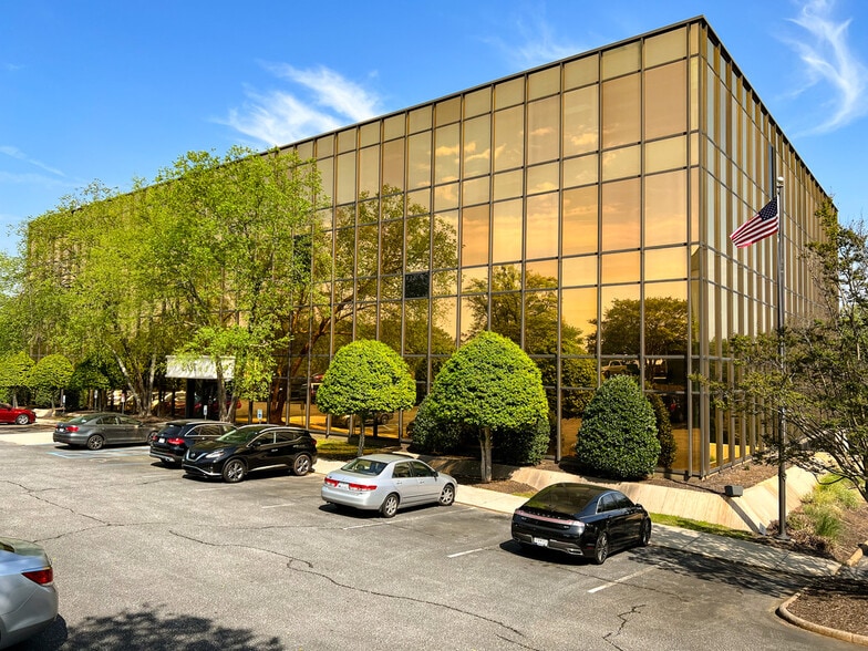 33 Villa Rd, Greenville, SC for lease - Building Photo - Image 1 of 14