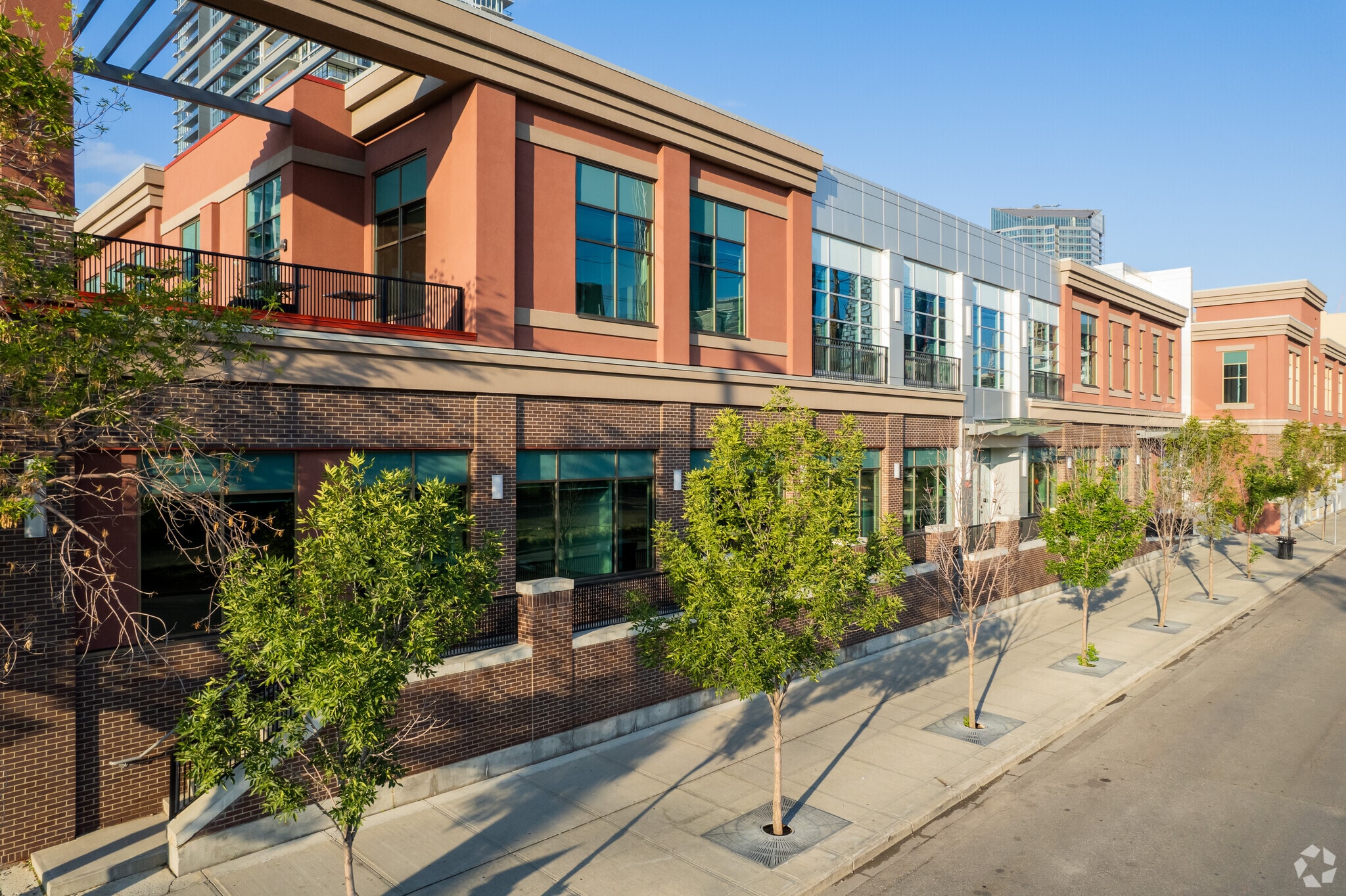 409 10th Ave, Calgary, AB for lease Building Photo- Image 1 of 8