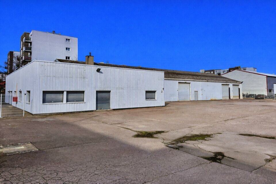 Flex in Le Havre for lease Building Photo- Image 1 of 6