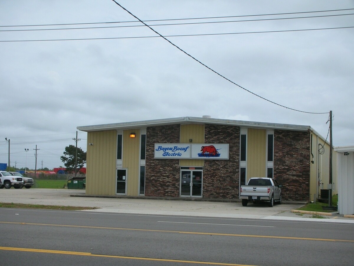 1737 Grand Caillou Rd, Houma, LA for sale Primary Photo- Image 1 of 1
