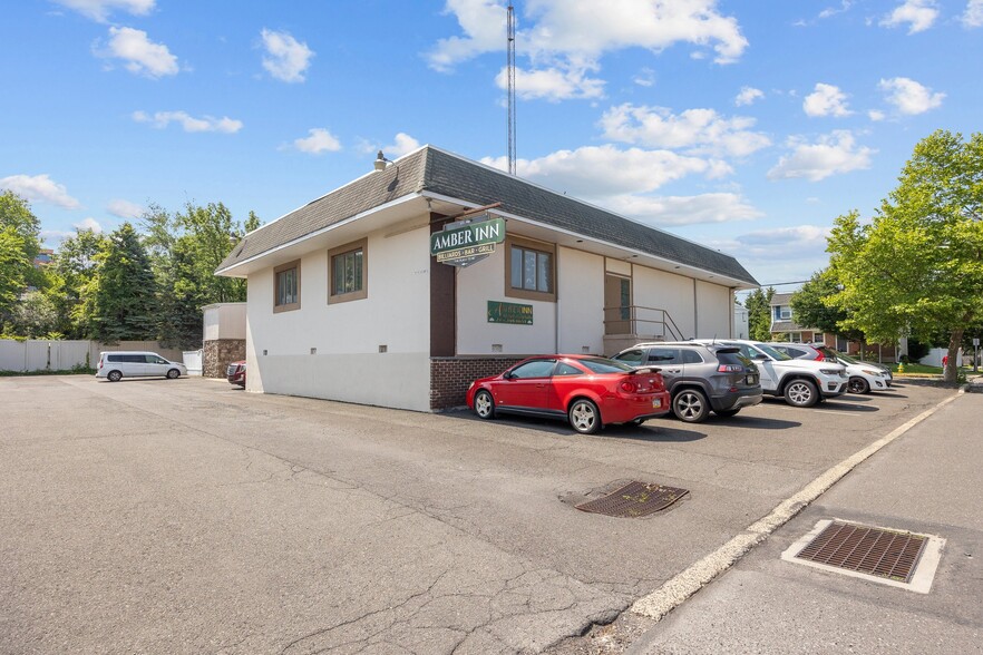 209 Shewell Ave, Doylestown, PA for sale - Building Photo - Image 2 of 56