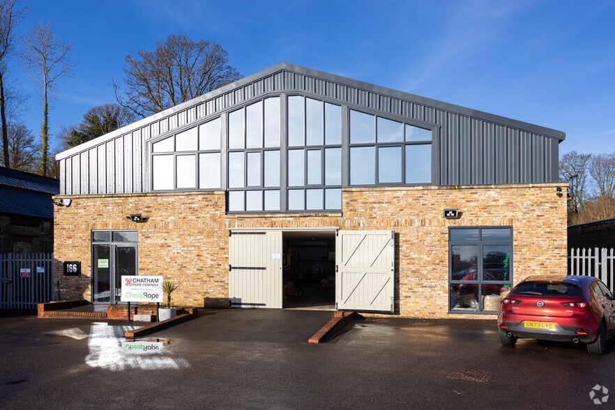 Upnor Rd, Rochester for sale - Building Photo - Image 2 of 3