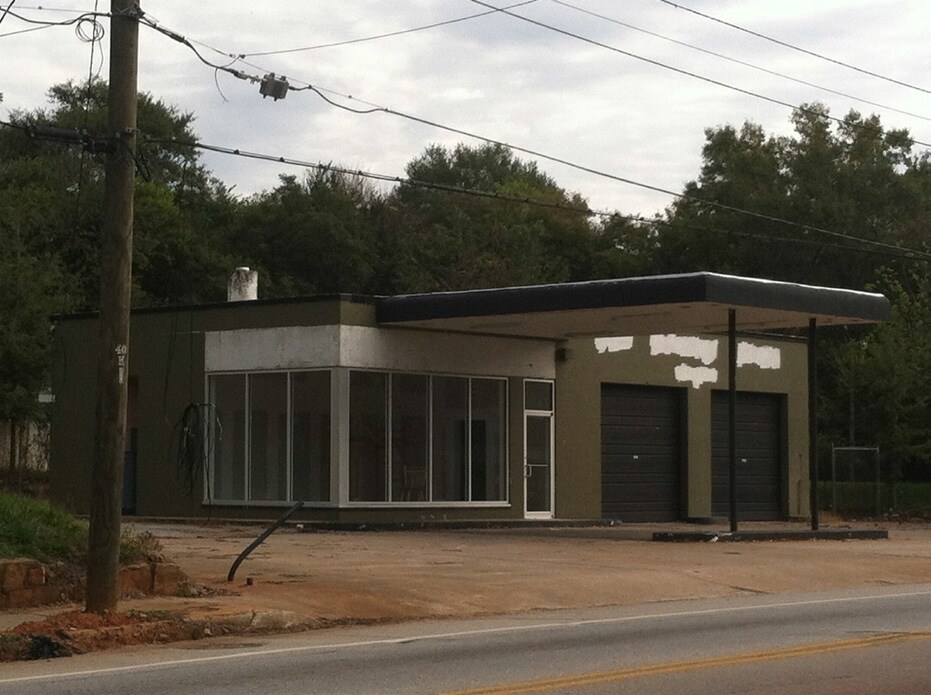 1172 Pendleton St, Greenville, SC 29611