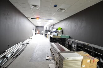 11078 Veterans Memorial Dr, Houston, TX for lease Building Photo- Image 2 of 5