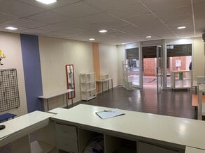Office/Retail in Sant Andreu de la Barca, Barcelona for lease Interior Photo- Image 2 of 12