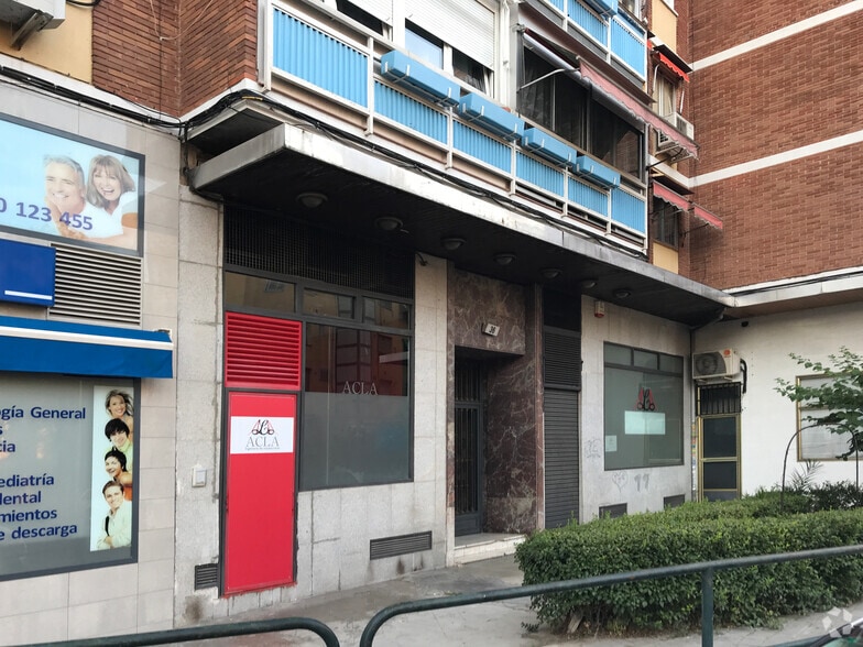 Calle Poeta Blas Otero, 36, Madrid, Madrid for sale - Building Photo - Image 2 of 2