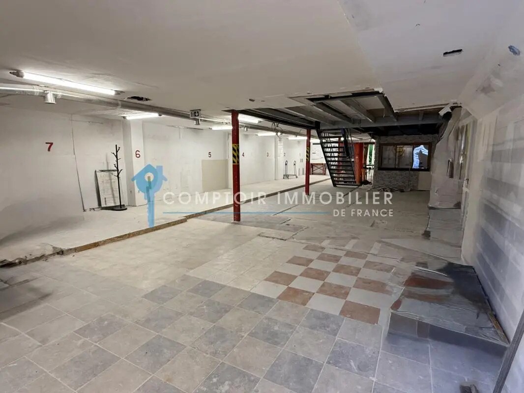 Retail in Martigues for sale Interior Photo- Image 1 of 5