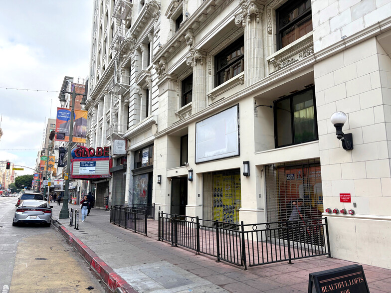 750 S Broadway, Los Angeles, CA for lease - Building Photo - Image 2 of 40