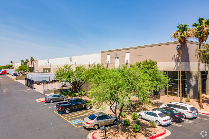 105 S 84th Ave, Tolleson, AZ for lease - Building Photo - Image 2 of 6