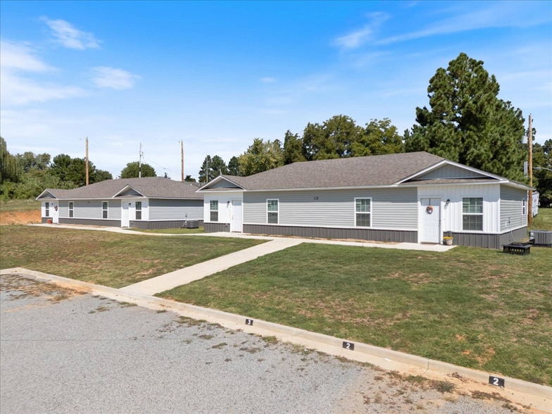 19070 191st Ave, Spiro, OK for sale - Primary Photo - Image 1 of 14