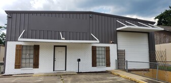 13531 S Choctaw Dr, Baton Rouge LA - Warehouse