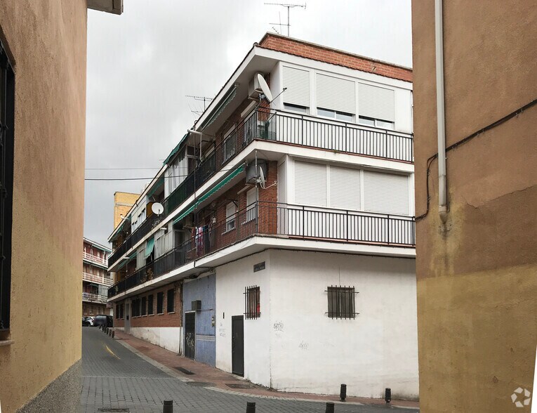 Calle Canteras de Tilly, 6, Madrid, Madrid for lease - Building Photo - Image 2 of 2