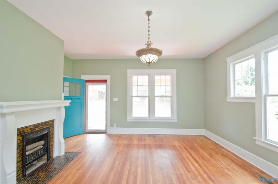 106 S Houston St, Athens, AL for sale - Interior Photo - Image 3 of 15