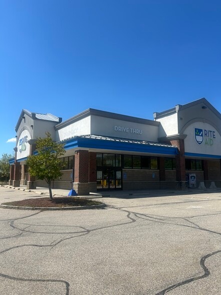 190 Wakefield St, Rochester, NH for sale - Building Photo - Image 2 of 7