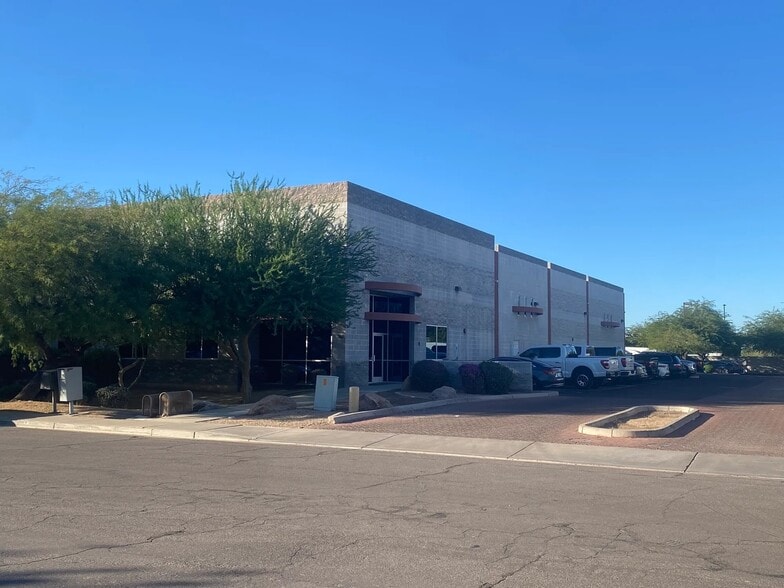 160 E Corporate Pl, Chandler, AZ for sale - Building Photo - Image 2 of 6