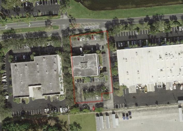 3500 Gateway Dr, Pompano Beach, FL 33069 Campbell Property Management Building