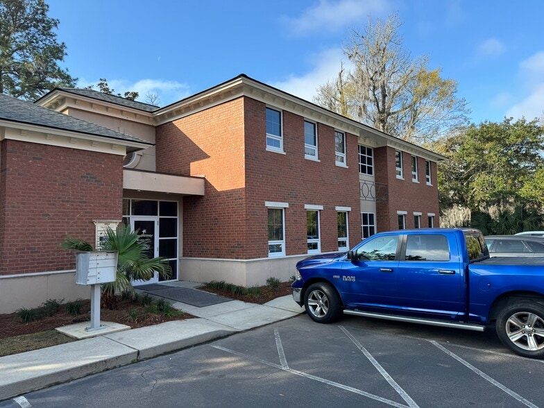 1004 Anna Knapp Blvd, Mount Pleasant, SC for sale - Building Photo - Image 1 of 1