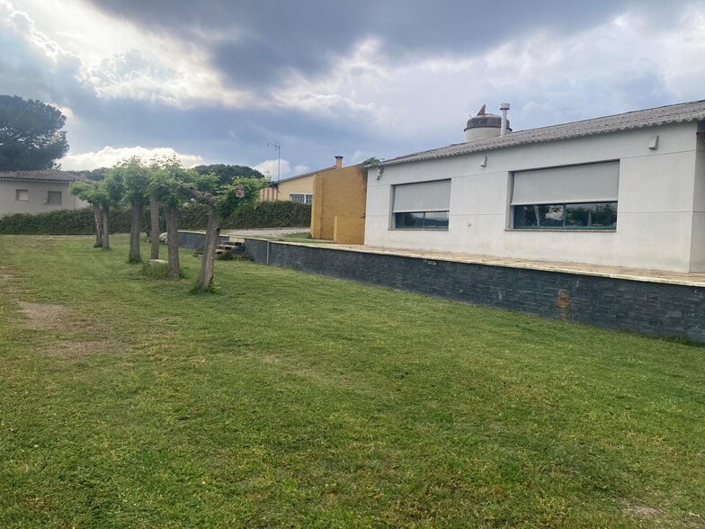 Specialty in Bigues i Riells del Fai, Barcelona for sale - Building Photo - Image 2 of 9