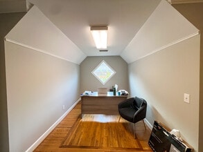 200 Canyon Park Dr, Pelham, AL for lease Interior Photo- Image 2 of 24