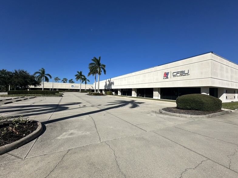 7602-7644 15th St E, Sarasota, FL for lease - Building Photo - Image 3 of 24