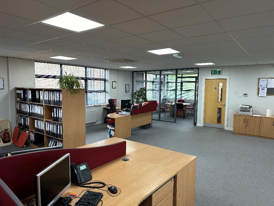 Sheffield Rd, Rotherham for lease Interior Photo- Image 1 of 2