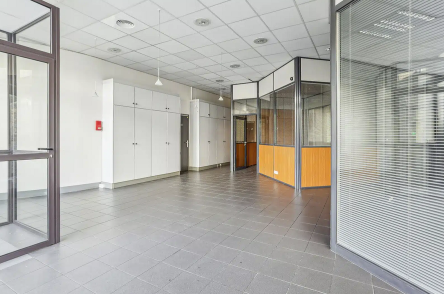 View Photo
