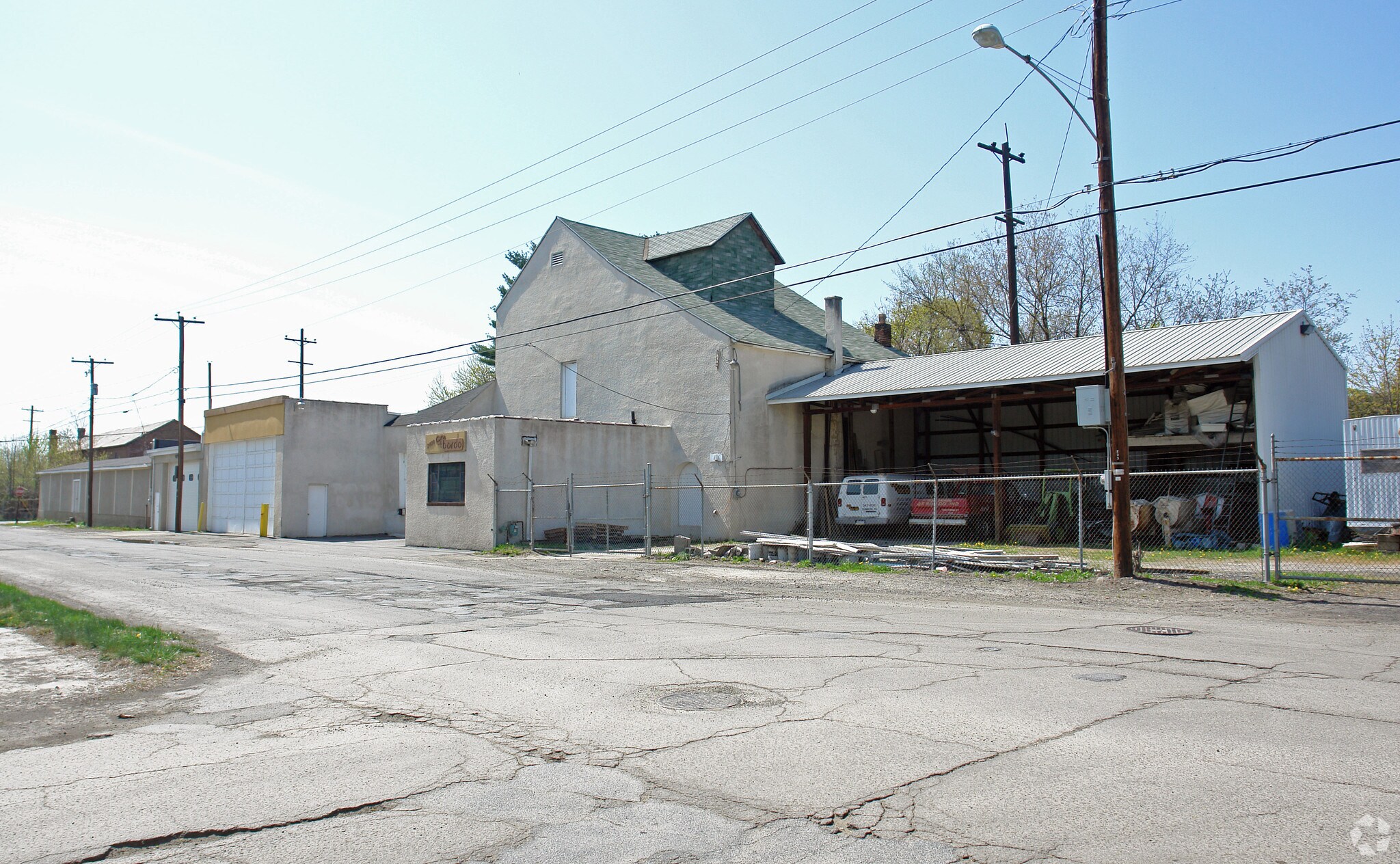 2409 Amelia Ave, Scranton, PA for lease Primary Photo- Image 1 of 5