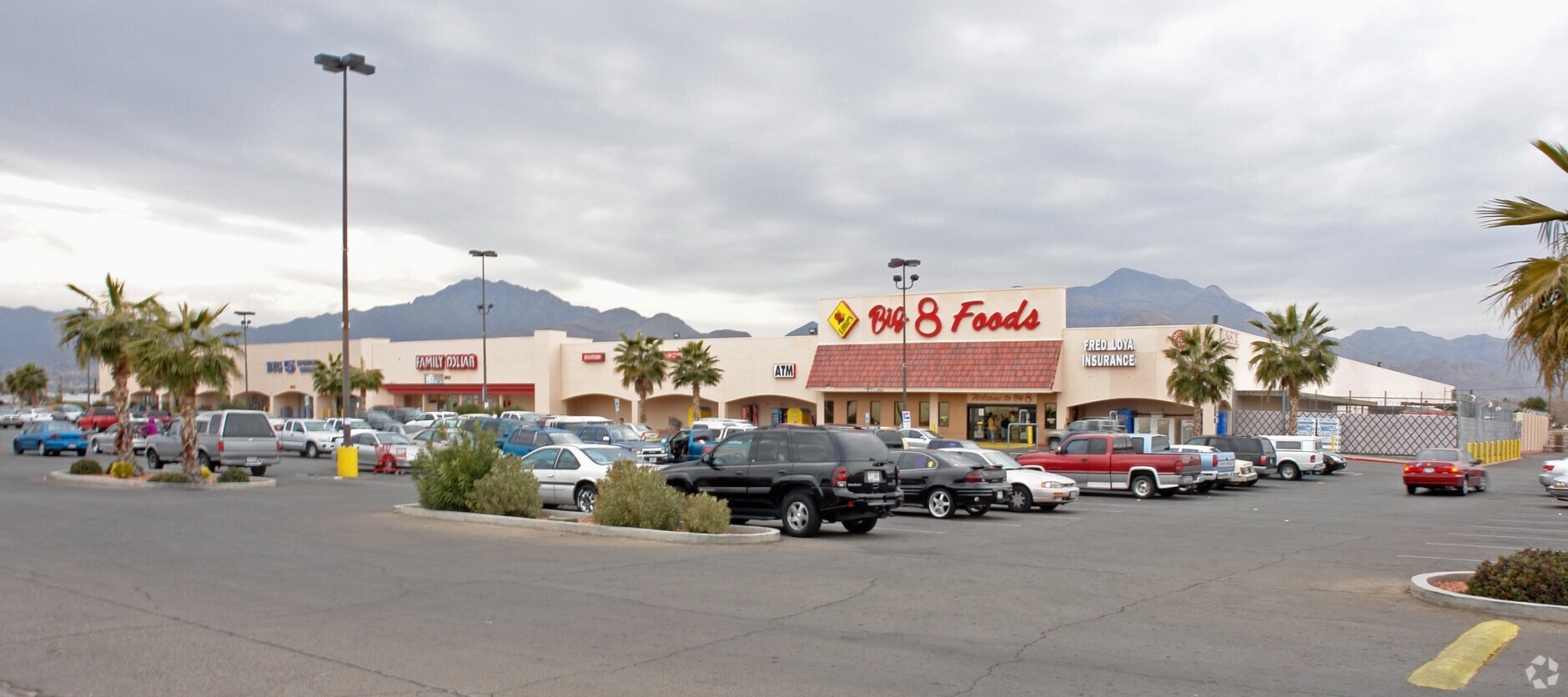 98139817 Dyer St, El Paso, TX 79924