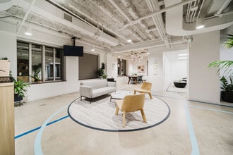 712 Main St, Houston, TX for lease Building Photo- Image 2 of 8
