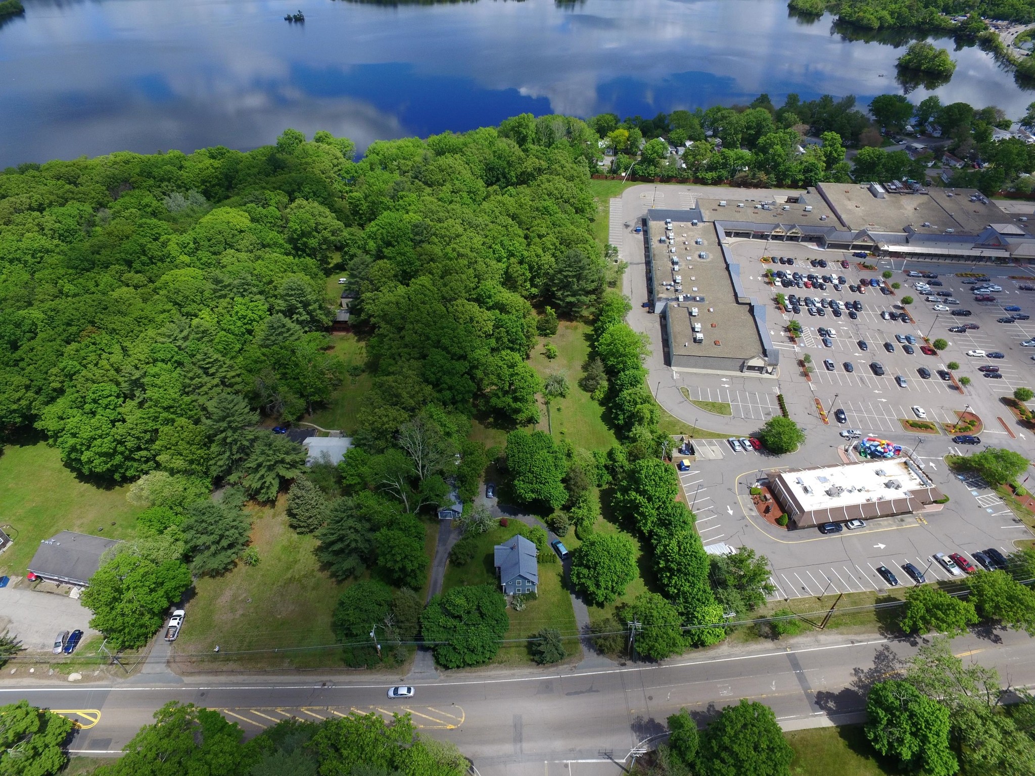 195 Mansfield Ave, Norton, MA for sale Primary Photo- Image 1 of 1