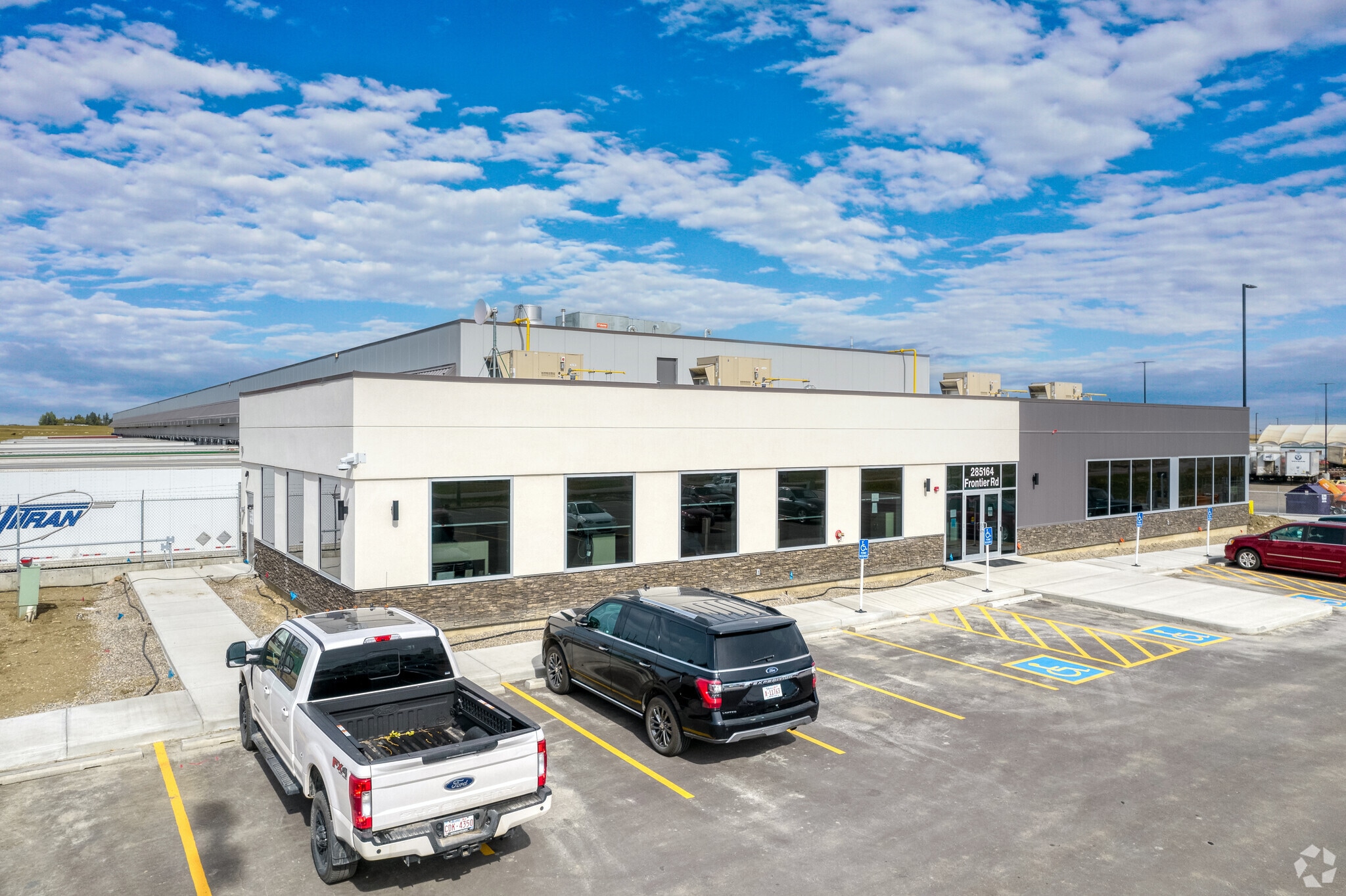 285164 Frontier Rd, Rocky View No 44, AB for lease Primary Photo- Image 1 of 6