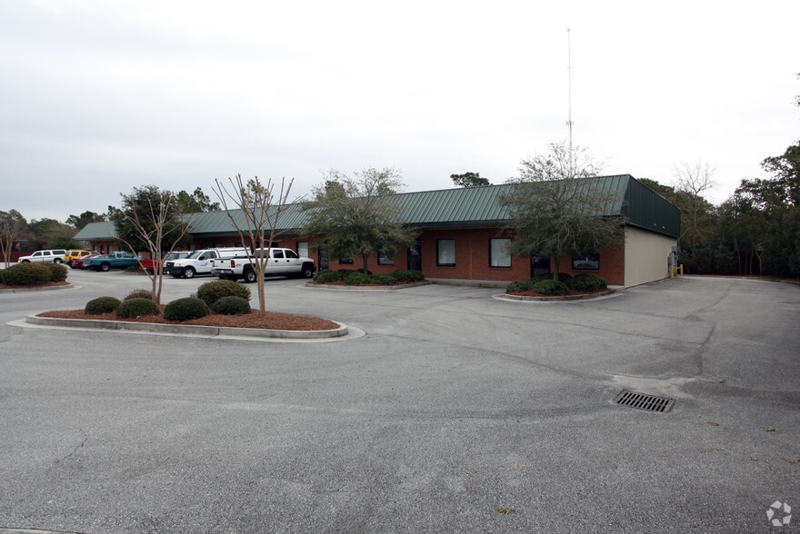 110 Portwatch Way, Wilmington, NC for lease - Primary Photo - Image 2 of 6